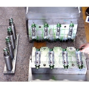 4 गुहा पालतू उड़ा मोल्डिंग मशीन प्लास्टिक जार बोतलें अर्ध स्वचालित कर सकते हैं