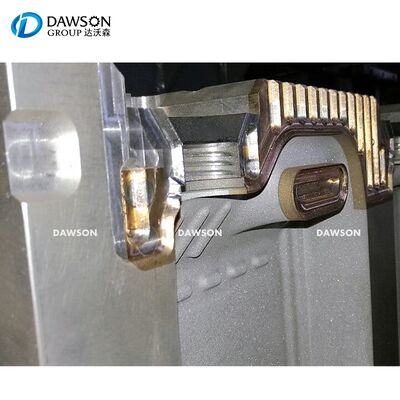 75 किलोग्राम प्रति घंटे आउटपुट ब्लो मोल्डिंग मशीन एकल स्टेशन या डबल स्टेशन 2L 5L एचडीपीई स्नेहक बोतलों के निर्माण के लिए